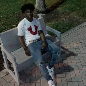 Meet your Posher, Lavontae